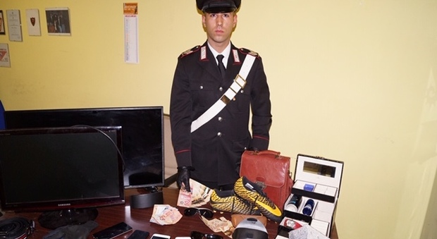 L’Aquila, carabinieri fermano due albanesi per i furti a San Giacomo. In casa sequestrati 20 mila euro tra merce e contanti