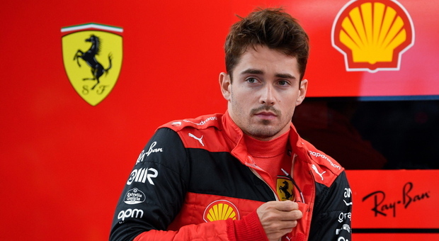 Ferrari, Leclerc scuro in volto dopo i primi test: macchina in difficoltà, la Red Bull fa già paura