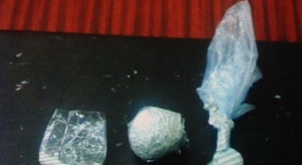 Settanta grammi di cocaina negli slip Guardia di Rocca San Marino arrestata
