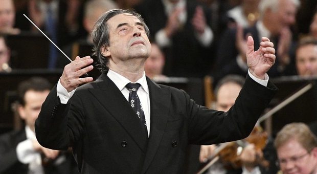 Riccardo Muti torna a Capri: «Un racconto di vita tra maestri, etica e musica»
