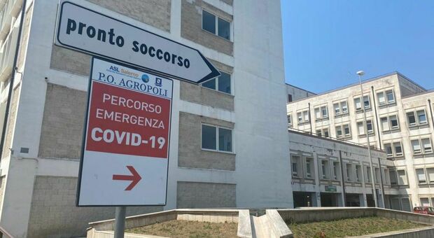 Covid a Salerno, morto 60enne: era ricoverato in terapia intensiva