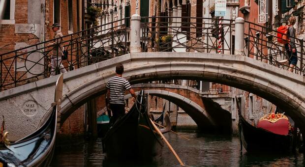Da Londra a Venezia, visto rifiutato alla milionaria - Foto di RON ROV