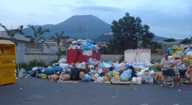 Torre del Greco, denunciato il responsabile della ditta di smaltimento rifiuti