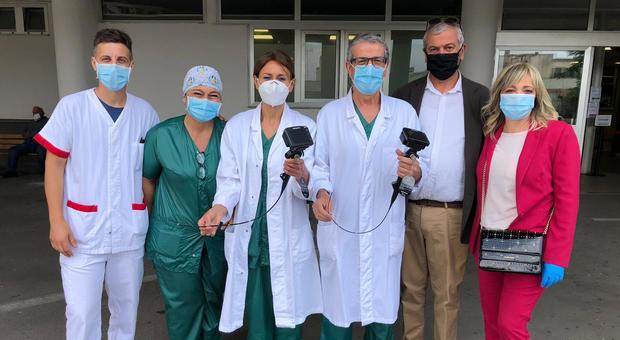 L'Asd Burraco Cisterna dona attrezzature all'ospedale "Goretti": «Vinto il torneo»
