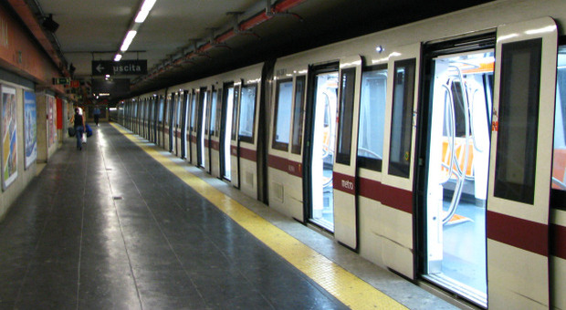 Roma, caos sulla metro A: chiuso tratto tra Ottaviano e Battistini e la fermata Cornelia