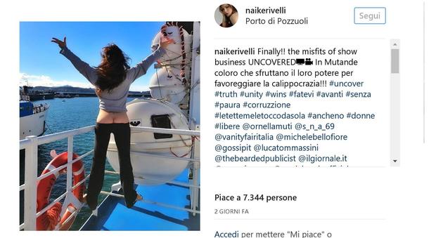 Naike Rivelli al porto di Pozzuoli, la sua foto infiamma i social