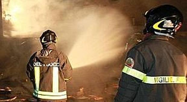 Monteprandone, casa in fiamme Tre persone intossicate dal fumo