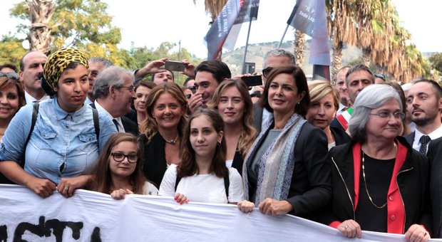 Reggio Calabria, violenza sulle donne, Boldrini: «E' violazione dei diritti umani»