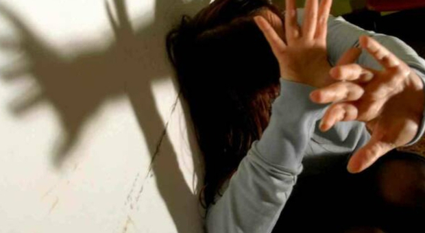 Arrestato violentatore seriale dopo mesi di indagini: tra le vittime anche una ragazzina di 13 anni