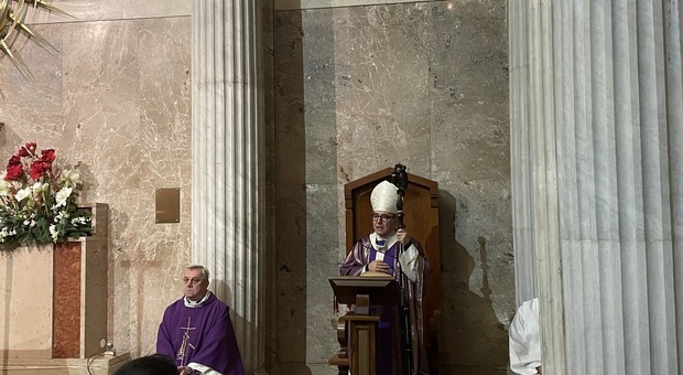 La messa in ricordo di papa Benedetto XVI