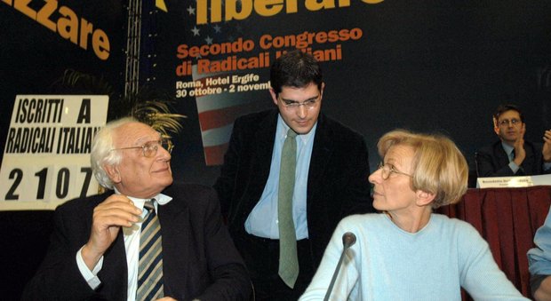 Marco Pammella, Daniele Capezzone ed Emma Bonino al congresso del 1999