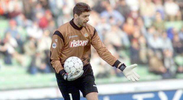 Gigi Turci con la maglia dell'Udinese nella stagione 2001/2022
