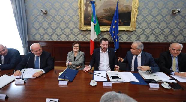 Salvini a 360 gradi su Napoli: «Al Vasto allontanati 140 immigrati. Catacombe, il Vaticano ci verrà incontro»