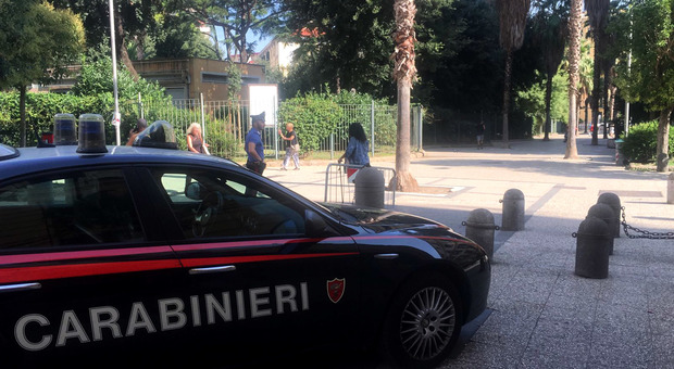 «Tre euro o faccio sparire l'auto», arrestato parcheggiatore abusivo al Vomero