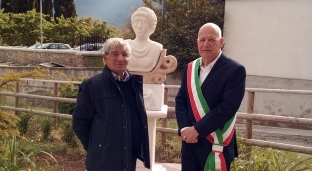 Giuseppe D'Alessandro insieme al sindaco Antonio Fontanella