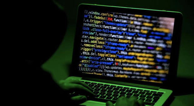 Continua il mistero del dark web che ha colpito il Comune di Palermo: l'attacco hacker ha colpito il sito dell'amministrazione