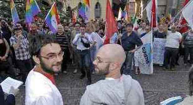 Enrico e Matteo, l'altra coppia gay aggredita a Padova, durante la manifestazione del 16 giugno