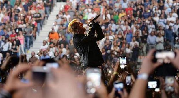 Apple vuole bloccare la fotocamera dell'iPhone ai concerti e nei luoghi sensibili