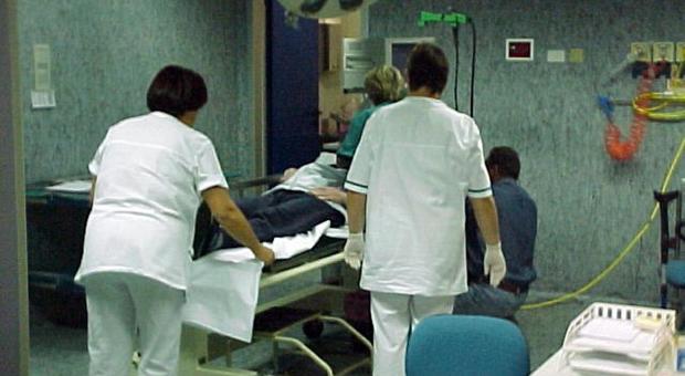 Terni, incidente nel Reparto di Rianimazione: cade una punta di trapano vicino a un malato