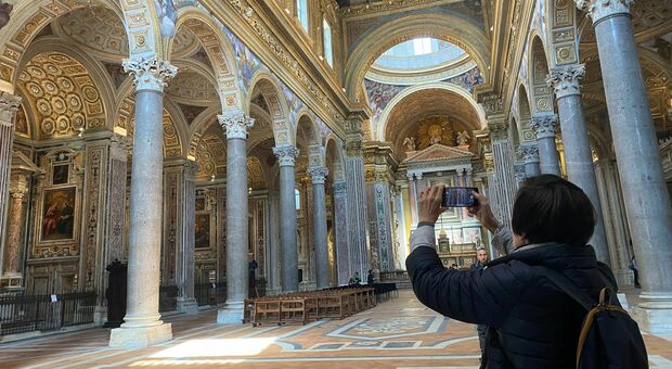 Napoli, riecco la Chiesa dei Girolamini: via alle aperture al pubblico