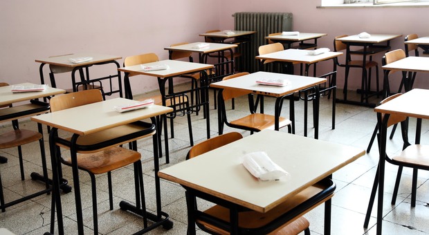 Scuola, evasione e abbandono al 28% a Napoli, la Cisl: «Fondi del Pnrr occasione di rilancio per l'istruzione»