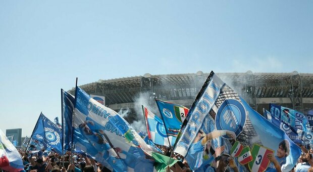 Esterno stadio Diego Armando Maradona