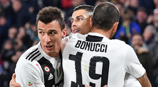 Juventus-Spal 2-0: Cristiano e Mandzukic super, Allegri a +9