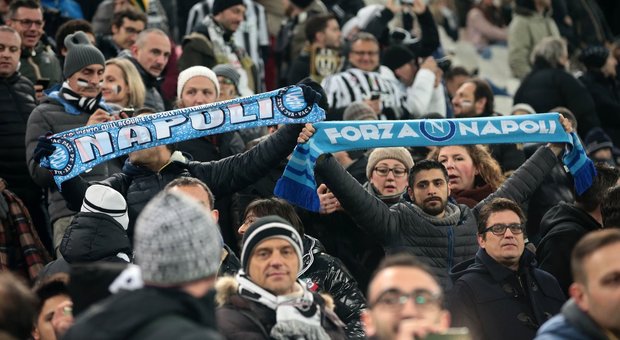 Juve-Napoli, la delusione sui volti dei tifosi azzurri allo Stadium