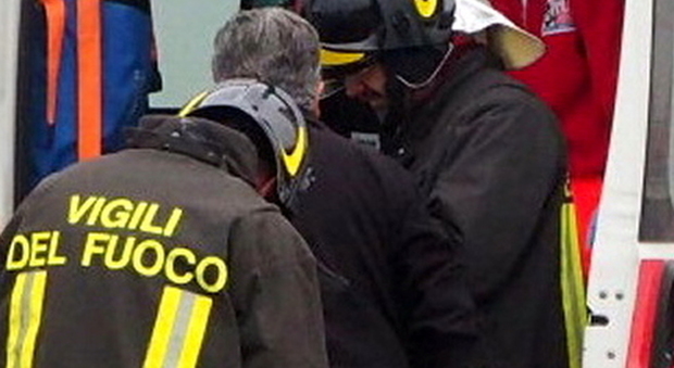 Un intervento di ambulanza e vigili del fuoco (FOTO ARCHIVIO)