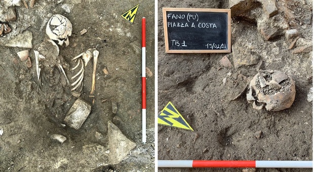 Fano, gli scavi di piazza Costa restituiscono un abbraccio di secoli fa: «L'amore resiste, la storia non lo cancella