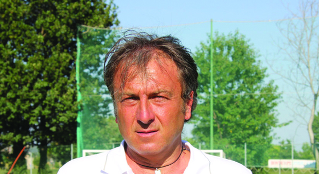 L'allenatore Francesco Moriconi della Maceratese