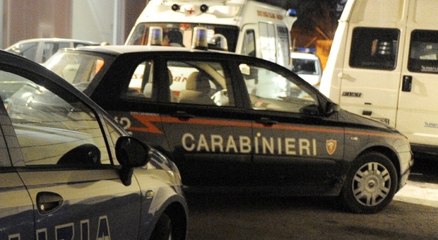 Porto San'Elpidio, prostitute si picchiano in mezzo alla strada: arrivano i carabinieri