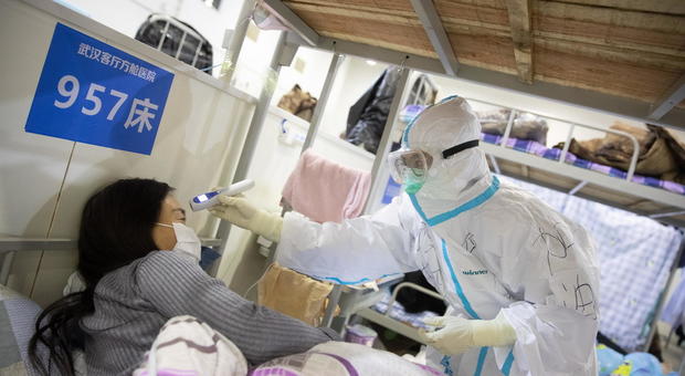 Coronavirus, il racconto dalla quarantena: «Wuhan in isolamento totale». Il caso choc del 16enne disabile