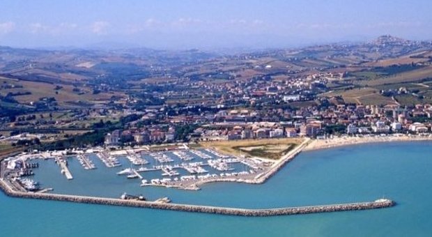 Una veduta aerea del porto di Porto San Giorgio