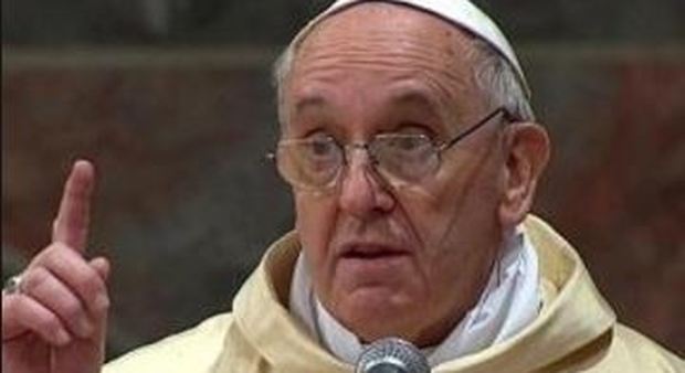 Papa Francesco ammette: la Chiesa in passato ha difeso un ideale del matrimonio troppo astratto