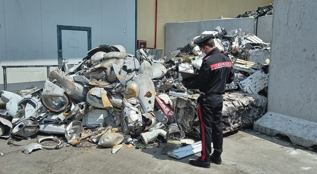 Controlli nelle aziende manifatturiere, tre denunce per la gestione dei rifiuti