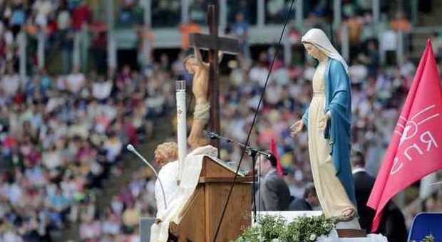 Papa Francesco allo stadio Olimpico per "Rinnovamento Spirito Santo"