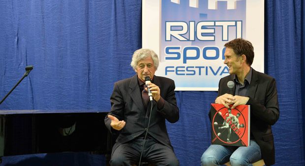 Stefano Meloccaro intervista Gianni Rivera al Rieti Sport Festival nel giugno scorso