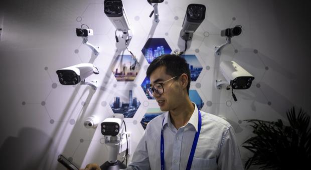 Un laureato cinese che lavora nel settore dell'intelligenza artificiale