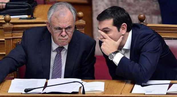Tsipras parla con Dragasakis