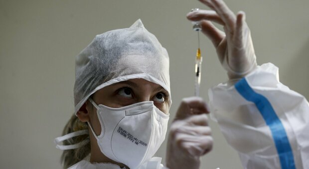 All'ospedale di Torrette si è vaccinato l'80% del personale