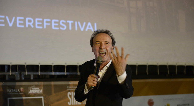 Benigni incanta Festival Trastevere: «Con Massimo amore a prima vista: volevamo fare il sequel di Non ci resta che piangere»