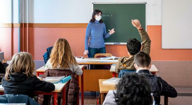 Rientro a scuola, allarme dei presidi: «A Roma mancano 5mila aule, subito un piano per trovarle»