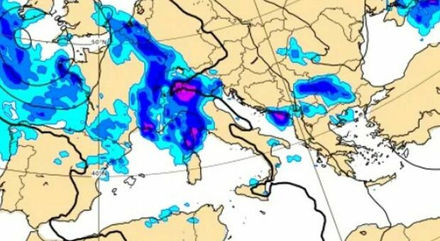 Meteo, Italia spaccata in due: maltempo al Nord (bomba d'acqua a Milano) e prova d'estate al Sud (35 gradi in Sicilia). Le previsioni