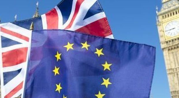 Brexit al via il 29 marzo, così la Gran Bretagna lancia l'Ue