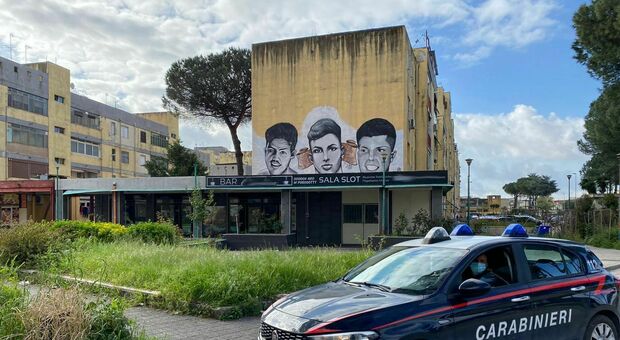 Scampia, controlli dei Carabinieri: arrestato uno spacciatore e tre denunciati
