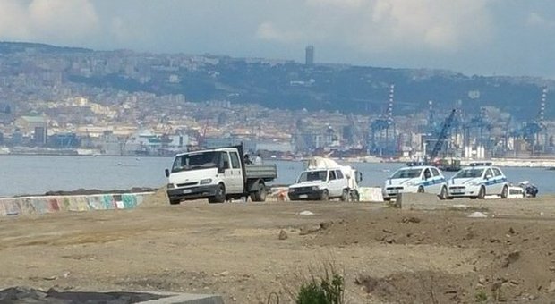 I lavori al porto di Portici