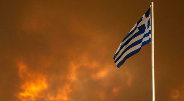Squadra greca dona premio Olimpiadi a vittime degli incendi