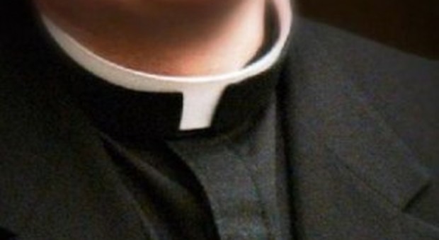 Abusi sul chierichetto: parroco condannato a 3 anni
