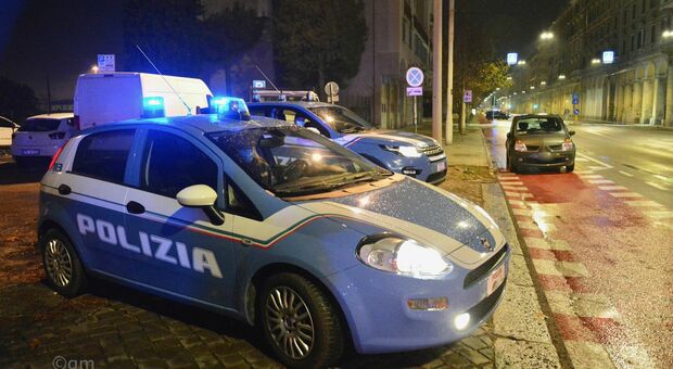 Ancona, doppio blitz nella notte: presi tre ladri dalla polizia